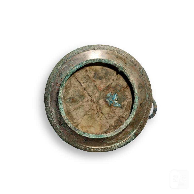 An archaic bronze ritual wine vessel, hu, Eastern Zhou dynasty, Warring States period | 東周戰國 青銅蟠虺紋鋪首耳壺 - 图5